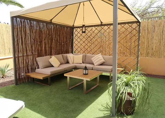 Spacious Apartment With Large Private Garden In Palm Mar